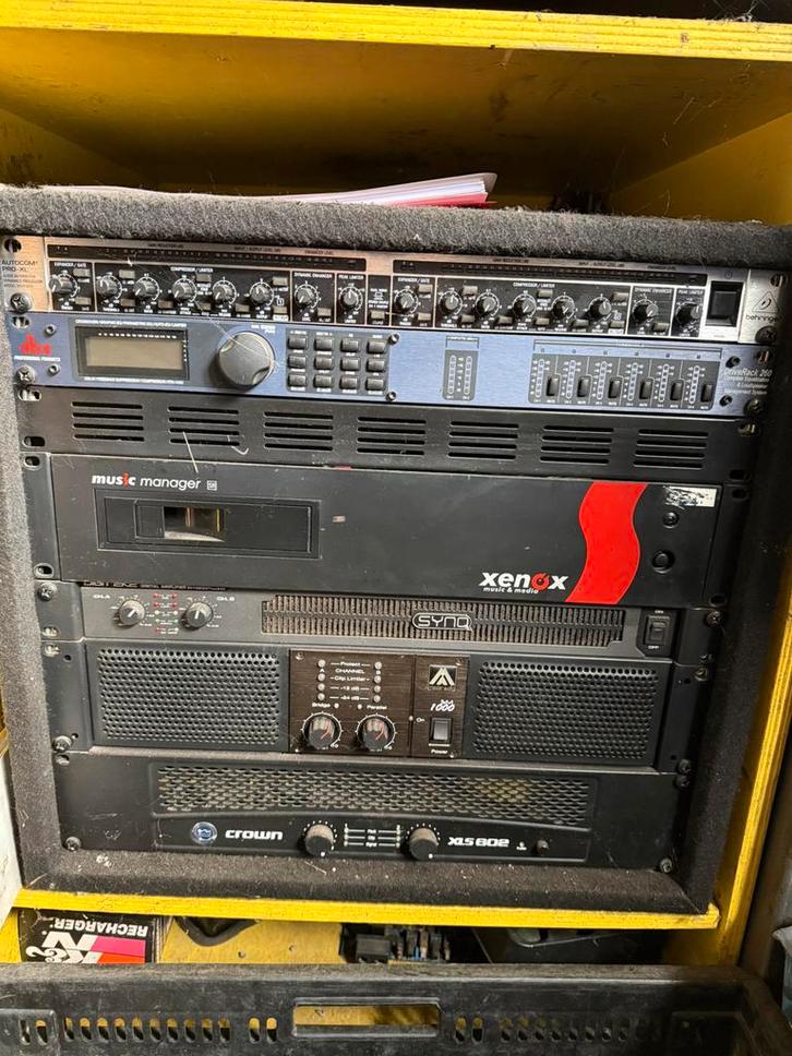 Diverse versterkers Synq, Crown, Master Audio, DBX, Audio, Tv en Foto, Professionele Audio-, Tv- en Video-apparatuur, Zo goed als nieuw