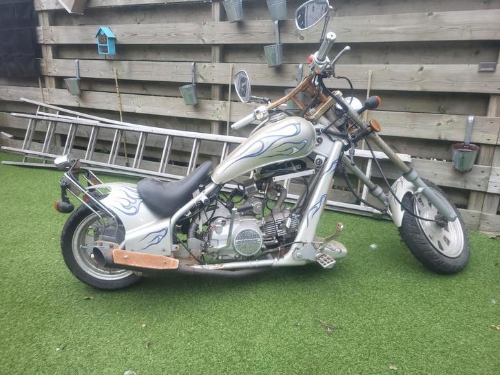 Minibike en een chopper met Kenteken!!, Fietsen en Brommers, Minibikes, Midibikes en Pitbikes, Zo goed als nieuw, Overige typen