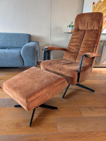 Prominent Cognac Velours Relaxfauteuil + Voetenbank beschikbaar voor biedingen