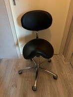 Zadelkruk met rugleuning + beschermingshoes, Ophalen, Zo goed als nieuw, Zwart, Bureaukruk
