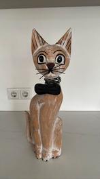Houten Kat Beeld met Vlinderdas, Antiek en Kunst, Kunst | Beelden en Houtsnijwerken, Ophalen of Verzenden