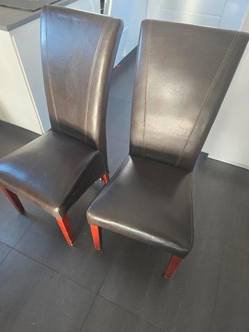 6 eetkamerstoelen beschikbaar voor biedingen