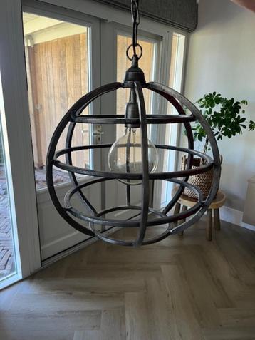 Lampen - hang - 2 maal beschikbaar voor biedingen