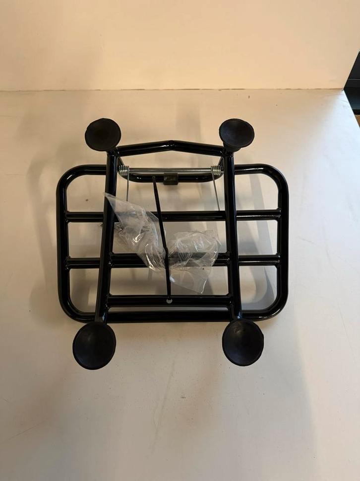 Vespa Primavera / Sprint Voordrager -  Artnr.  606000M, Fietsen en Brommers, Brommers | Tuning en Styling, Nieuw, Ophalen