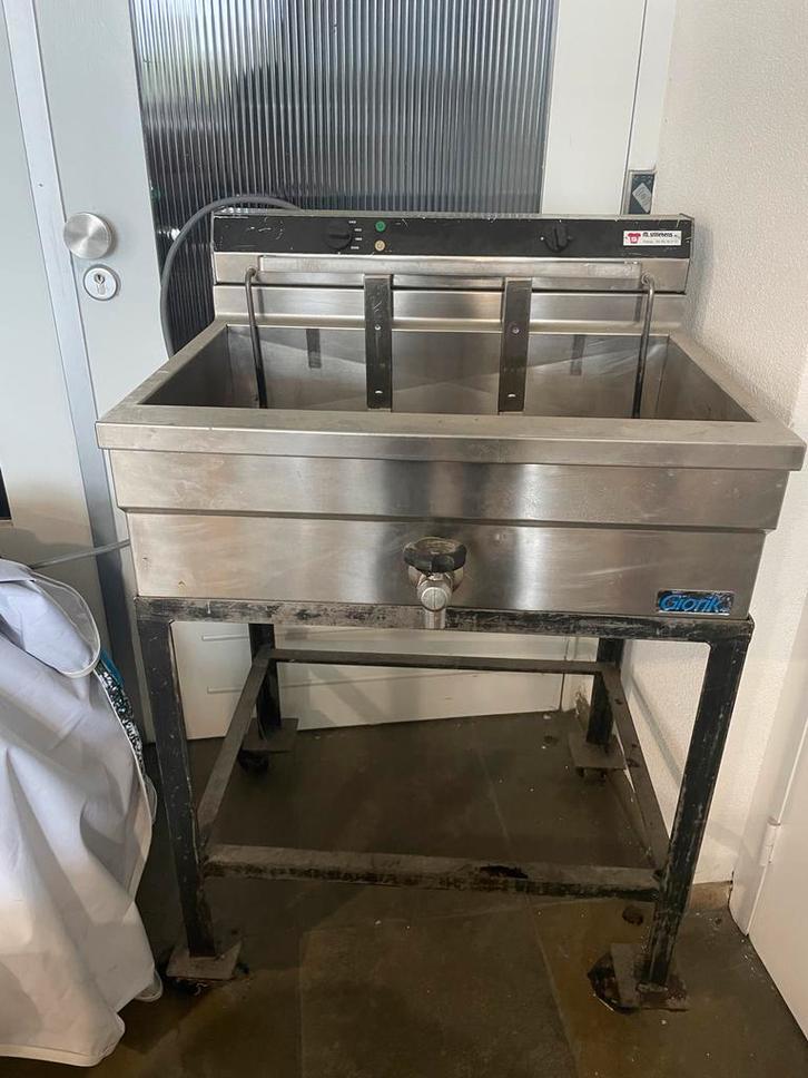 Giorik FP18S Professionele Frituurpan 380V, Witgoed en Apparatuur, Frituurpannen, Gebruikt, 4 liter of meer, Uitneembare binnenpan