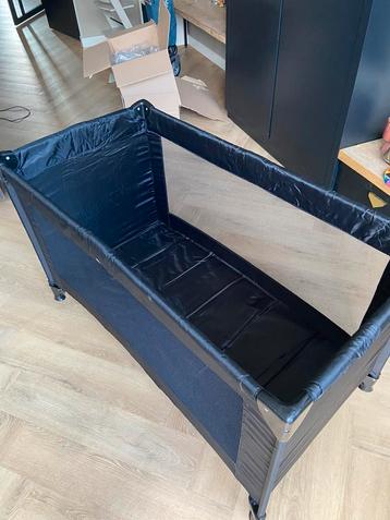 Campingbed opvouwbaar beschikbaar voor biedingen