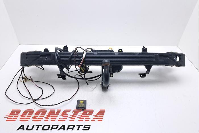 Trekhaak van een Hyundai Kona, Auto-onderdelen, Ophanging en Onderstel, Hyundai, Gebruikt, 3 maanden garantie, Ophalen of Verzenden