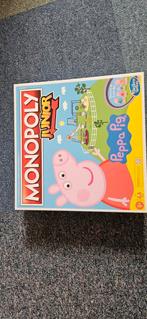 Monopoly junior Peppa Pig compleet vanaf 5 jaar, Drie of vier spelers, Ophalen of Verzenden, Zo goed als nieuw, Parker Hasbro