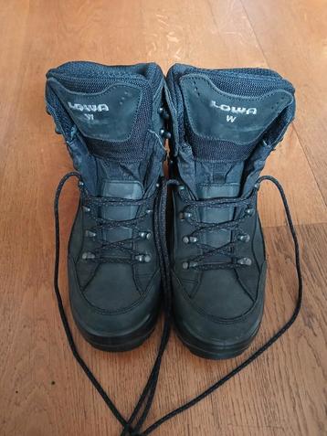 Lowa Wandelschoenen - Maat 42.5 hoog model zgan vaste prijs  beschikbaar voor biedingen