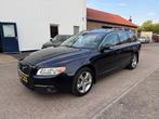 Volvo V70 2.5T Summum Automaat Schuifdak, USB, 1574 kg, Blauw, 2521 cc