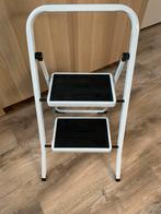 Kleine witte trap - Zo goed als nieuw, Doe-het-zelf en Verbouw, Ladders en Trappen, Trap, Ophalen of Verzenden, Zo goed als nieuw