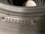 “175 65 15 Dunlop. Demo. Puntjes zitten er nog op”, Ophalen, Gebruikt, 15 inch, 175 mm