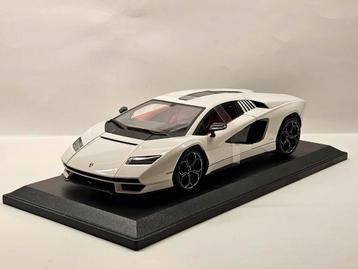 Maisto Lamborghini Countach LP800-4 1:18 beschikbaar voor biedingen