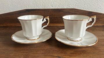 2 Elizabethan kop en schotels, wit/goud, fine bone china p/2 beschikbaar voor biedingen
