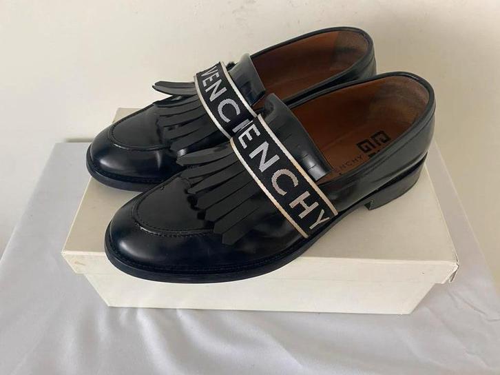 Givenchy Loafers - Maat 44, Kleding | Heren, Schoenen, Zo goed als nieuw, Ophalen of Verzenden