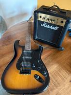Startende elektrische Squier by Fender gitaar, Ophalen, Zo goed als nieuw, Fender, Met versterker
