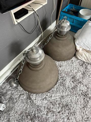 Prachtige industriële hanglampen (2 stuks) beschikbaar voor biedingen