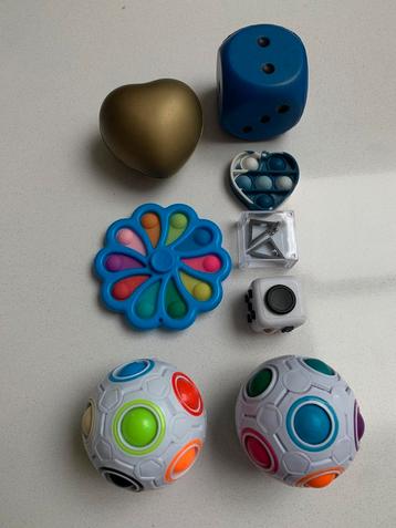 Fidget toys - 8 stuks beschikbaar voor biedingen