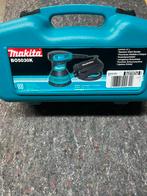 Makita BO5030K Excentrische schuurmachine, Doe-het-zelf en Verbouw, Verzenden, Zo goed als nieuw, Minder dan 600 watt, Excentrische schuurmachine