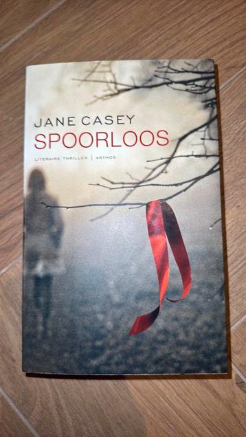Jane Casey - Spoorloos beschikbaar voor biedingen