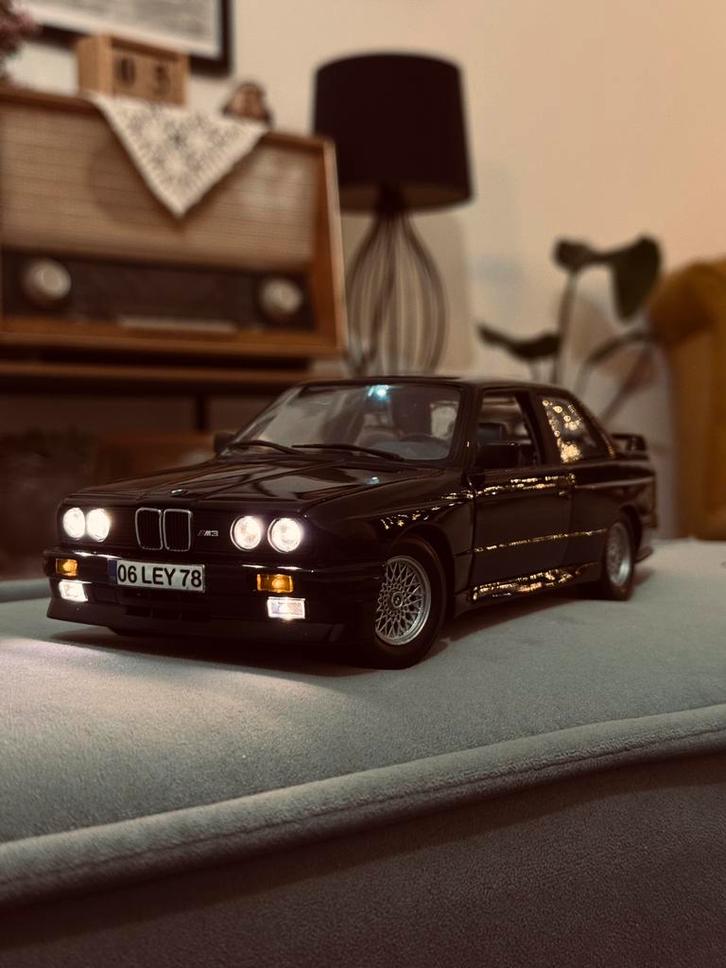 BMW E30 M3 1:18 Minichamps, Hobby en Vrije tijd, Modelauto's | 1:18, Zo goed als nieuw, Auto, MiniChamps, Ophalen of Verzenden