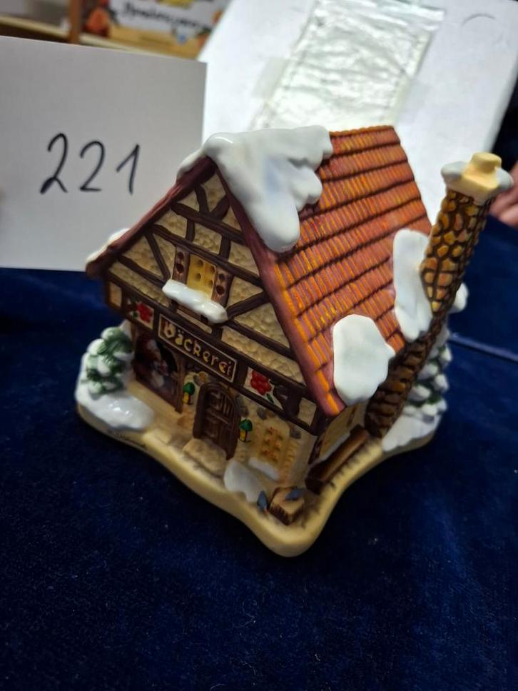 Hummel Dorfbäckerei Kersthuisje, Antiek en Kunst, Antiek | Porselein, Ophalen