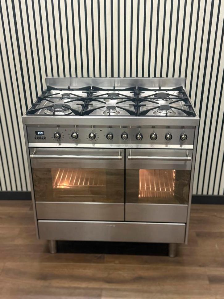 Luxe RVS Smeg Fornuis 6 pits met dubbele oven, Witgoed en Apparatuur, Fornuizen, Zo goed als nieuw, Vrijstaand, Gas, 5 kookzones of meer