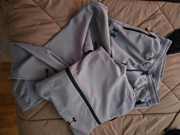 Under Armour trainingspak maat S beschikbaar voor biedingen