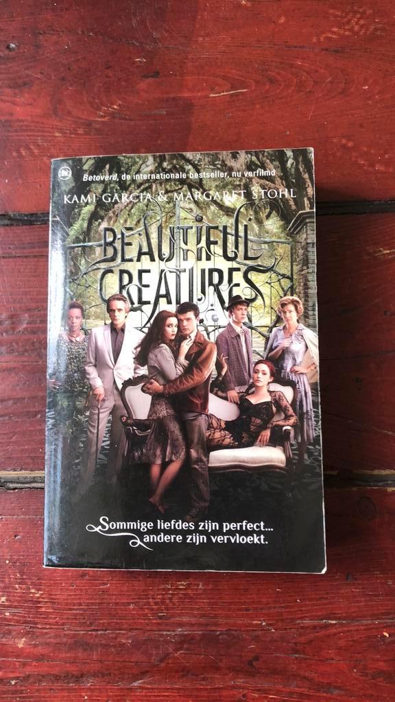 Margareth Stohl - Beautiful creatures, Boeken, Thrillers, Gelezen, Ophalen of Verzenden