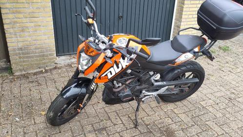 KTM duke 125 | 2013 | 23480km, Motoren, Motoren | KTM, Particulier, Naked bike, 11 kW of minder, 1 cilinder, Minimaal motorrijbewijs A1