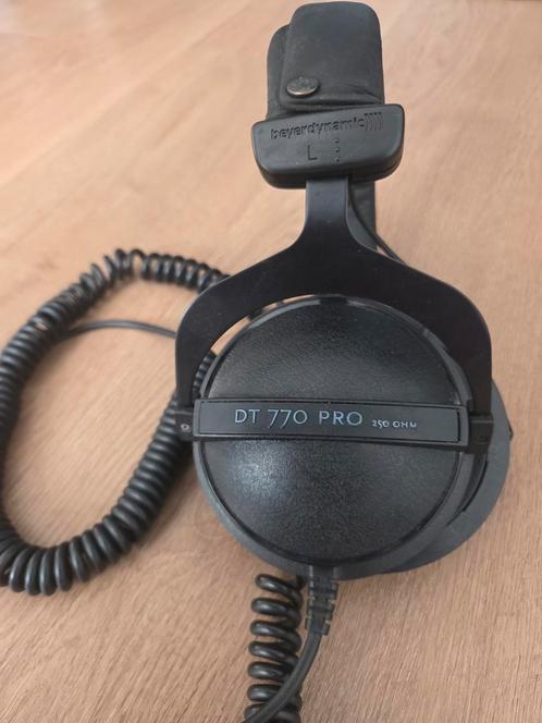 Beyerdynamic DT 770 PRO 250 ohm, Audio, Tv en Foto, Koptelefoons, Zo goed als nieuw, Overige merken, Ophalen of Verzenden