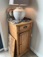 Oud Nachtkastje met Lade en Deurtje, Antiek en Kunst, Antiek | Meubels | Kasten, Ophalen of Verzenden