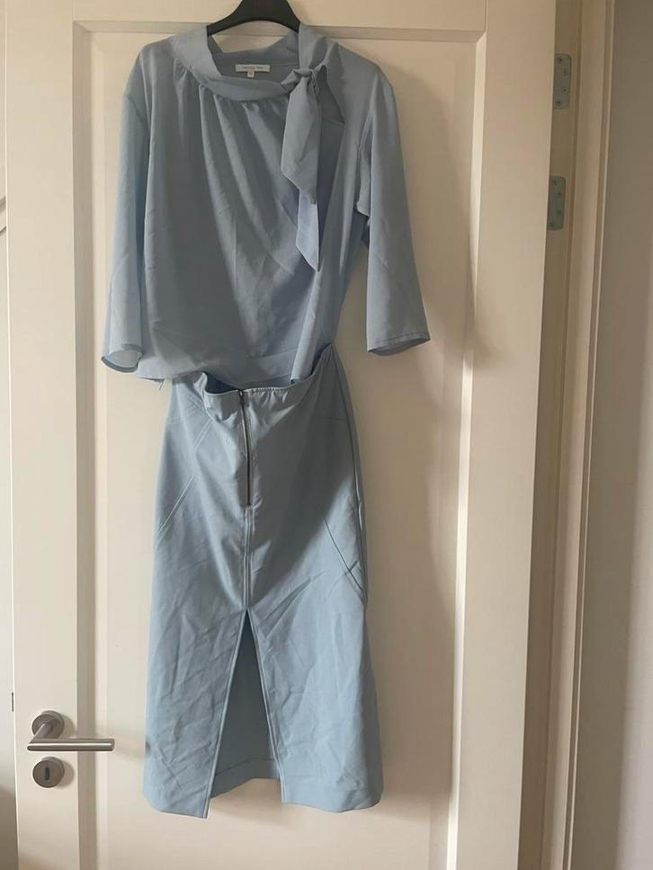 Parrizia pepe lichtblauwe jurk NL36 nieuw, Kleding | Dames, Jurken, Zo goed als nieuw, Maat 36 (S), Blauw, Onder de knie, Ophalen of Verzenden