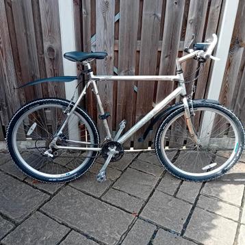 Heren fiets  beschikbaar voor biedingen