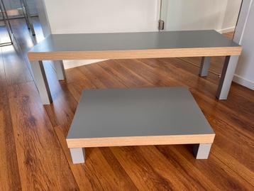 2  rechthoekige grijze tafels -  120x40cm en 60x40cm beschikbaar voor biedingen