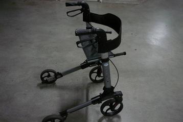 lichtgewicht rollator beschikbaar voor biedingen