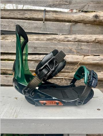 ≥ Salomon Defender Shadowfit maat M (40 - 43) — Snowboarden