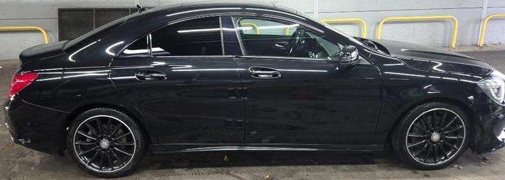 Mercedes-Benz CLA 250 EDITION 1/ AMG PAKKET, Auto's, Mercedes-Benz, Particulier, CLA, ABS, Airbags, Airconditioning, Bluetooth