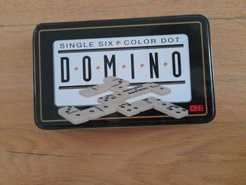 Domino Set - Single Six Color Dot beschikbaar voor biedingen