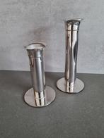 2 verzilverde kandelaars, strak design, Ophalen of Verzenden, Zo goed als nieuw, Dorcaswinkelkapelle@dorcas.nl, Dorcas