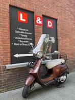 Te Koop Vespa Primavera ( blauw kenteken ), Ophalen, Zo goed als nieuw, Vespa