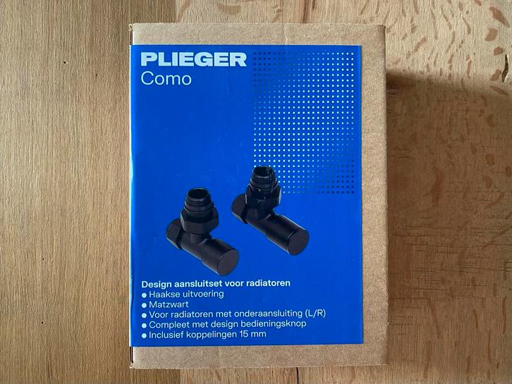 Plieger Como Design Aansluitset Radiator - Nieuw, Doe-het-zelf en Verbouw, Verwarming en Radiatoren, Nieuw, Radiator, 80 cm of meer