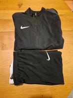 NIKE TRAININGSPAK MAAT 158-170, Jongen of Meisje, Sport- of Zwemkleding, Ophalen of Verzenden, Zo goed als nieuw