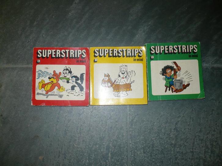 3 superstrips mini vierkant 11,5x11,5cm gehele serie, Boeken, Stripboeken, Gelezen, Complete serie of reeks, Ophalen of Verzenden