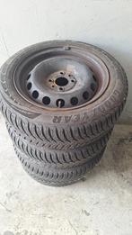 Fiat 500 stalen velgen met winterbanden, Auto diversen, Wieldoppen, Ophalen of Verzenden