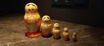 Originele

Russische Matroesjka poppetjes. 5-delig. Antiek, Verzamelen, Poppetjes en Figuurtjes, Ophalen of Verzenden, Gebruikt