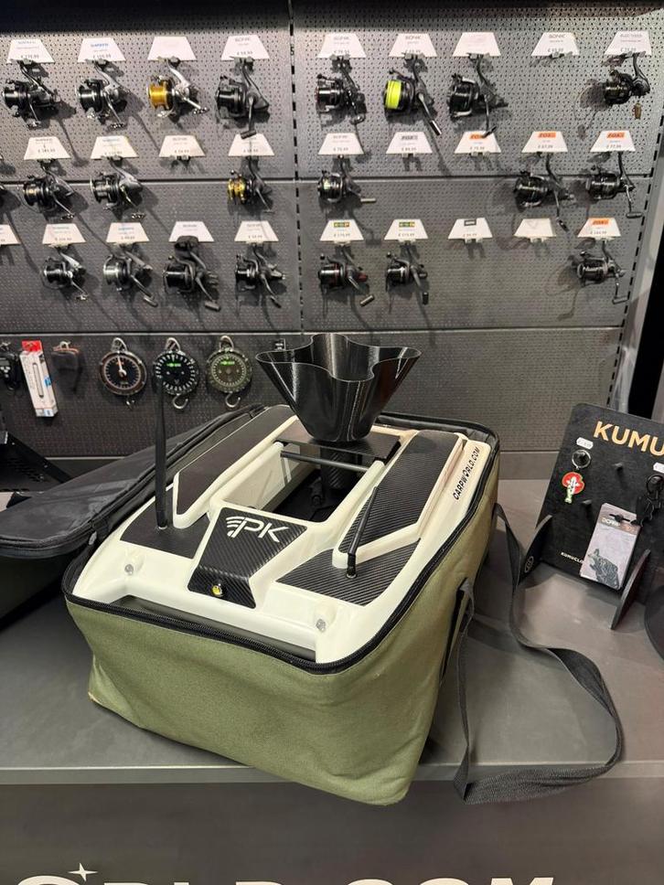 PK Advanced Voerboot Compleet met:GPS autopilot +Dieptemeter, Watersport en Boten, Hengelsport | Karpervissen, Zo goed als nieuw