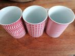 Rood/witte mokken 3, Ophalen of Verzenden, Zo goed als nieuw, Overige stijlen, Kop(pen) en/of Schotel(s)
