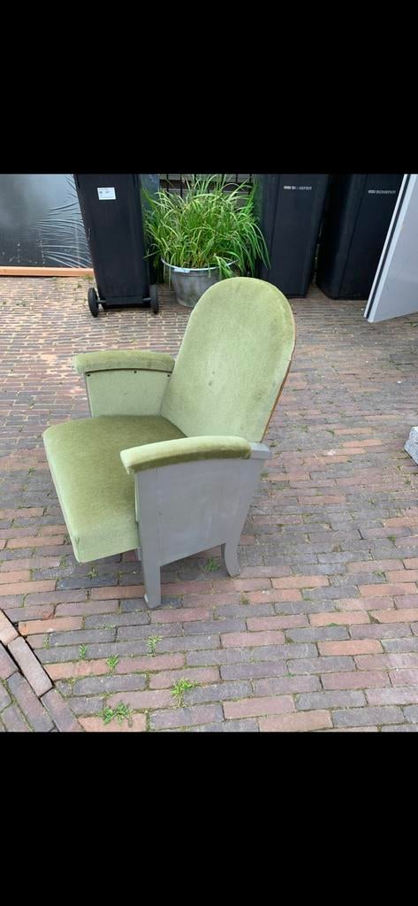 Bioscoopstoelen, Ophalen, Zo goed als nieuw