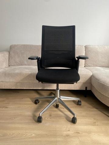 Ergonomische Ahrend 2020 Extra Verta bureaustoel beschikbaar voor biedingen